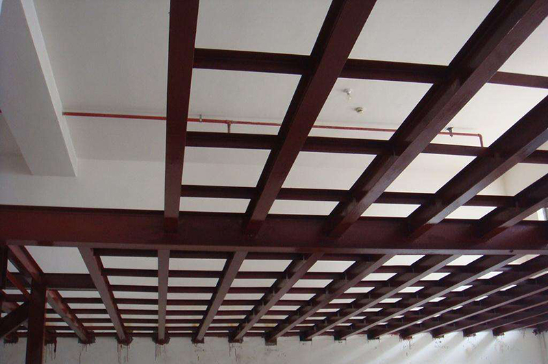 鋼結(jié)構(gòu)廠房裝修閣樓搭建多少錢一平方？