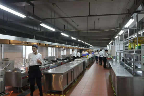 餐廳后廚設(shè)計詳解，隨便一條都很要命
